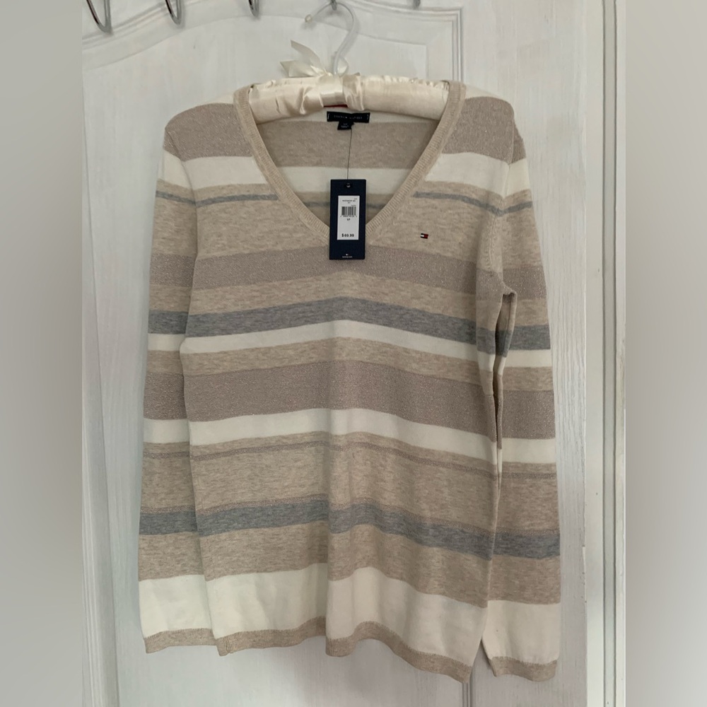 Tommy Hilfiger Women's V-Neck Sweater - Cream and Gray